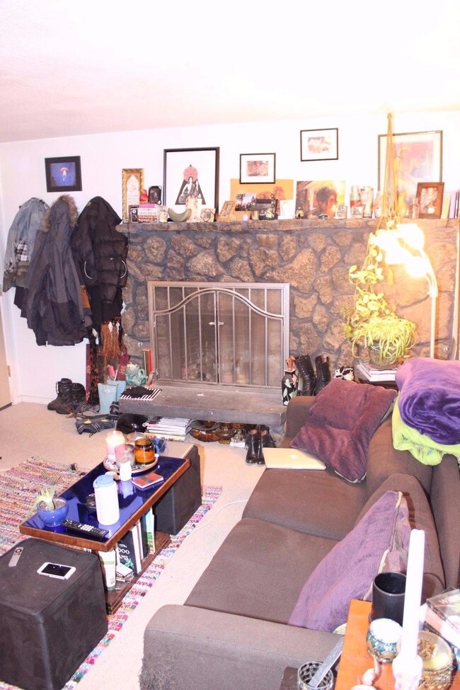 unlisted-address, Bend, OR 97702 - photo 4