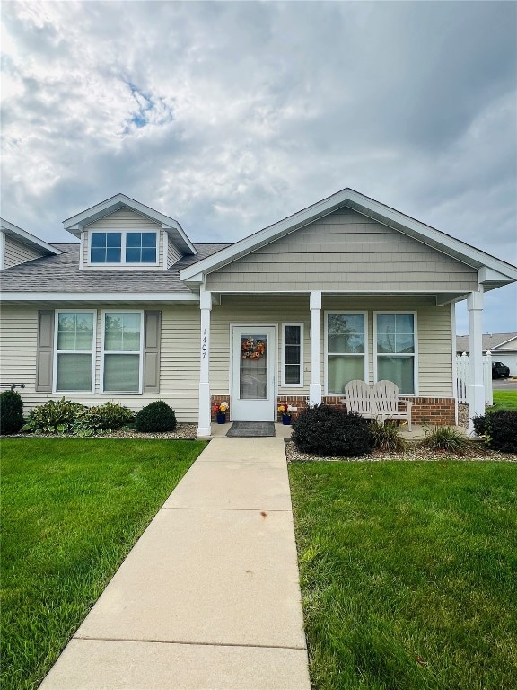 Sidewalk from on-street parking to front entrance