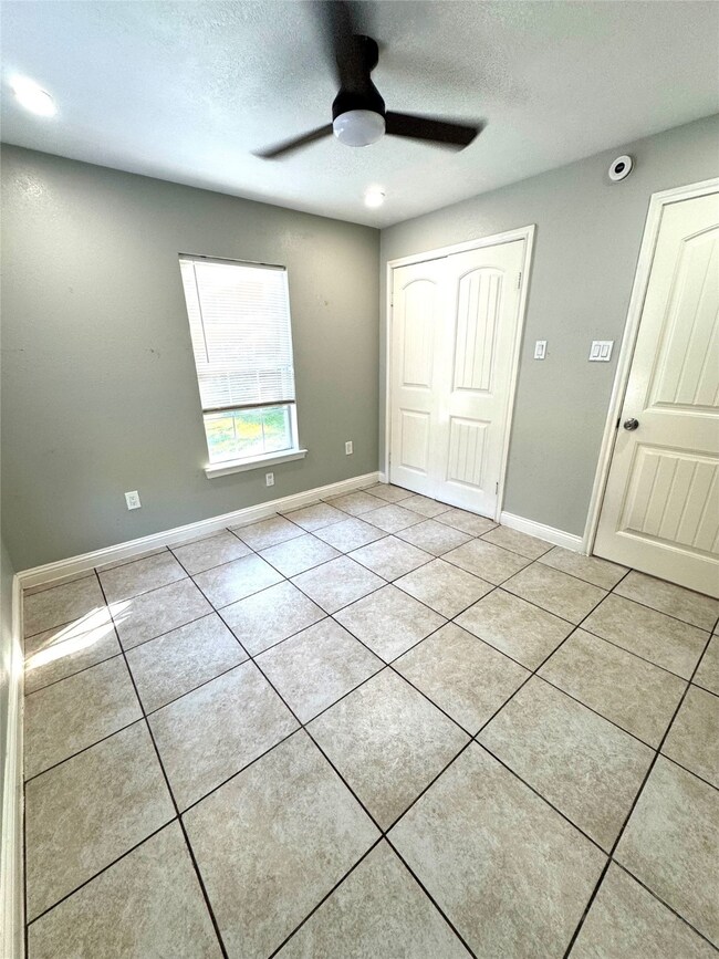 7309 Moline St unit A, Houston, TX 77087 - photo 6