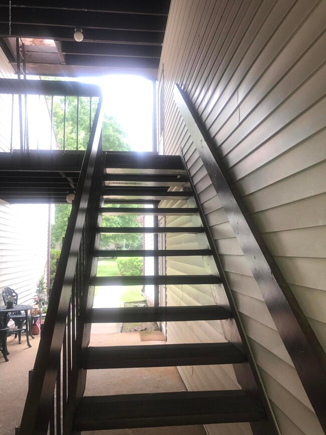 A10 Avon Dr, East Windsor, NJ 08520 - photo 3