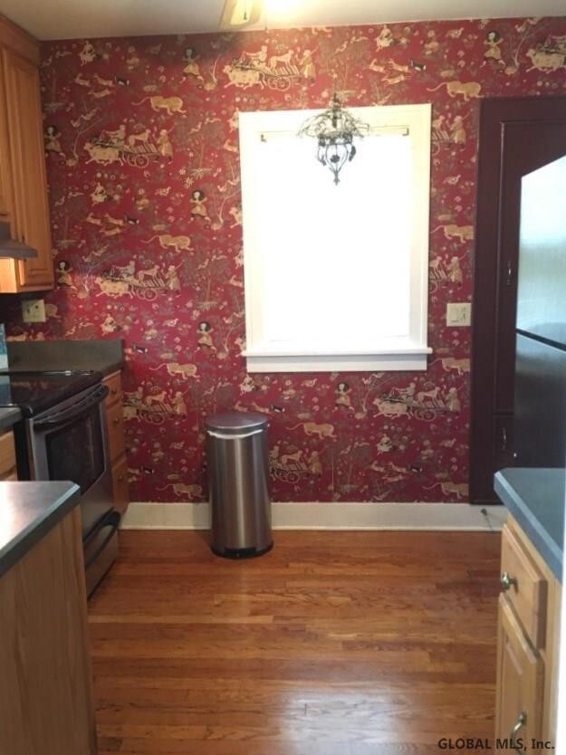 12 Buell St, Albany, NY 12206 - photo 3