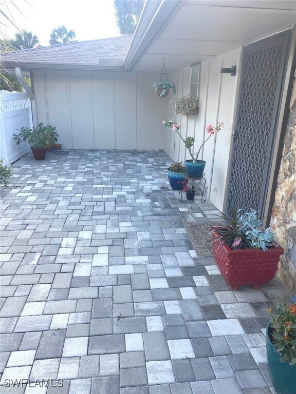 4291 Island Cir unit 5, Fort Myers, FL 33919 - photo 3