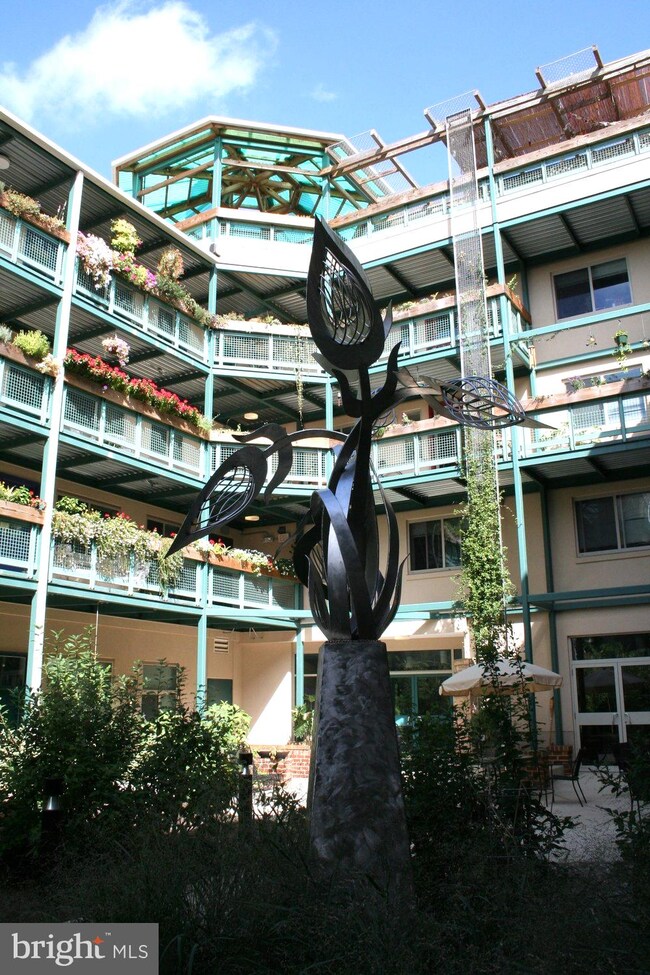 Eastern Village Cohousing unit 317, Silver Spring, MD 20910 - photo 2