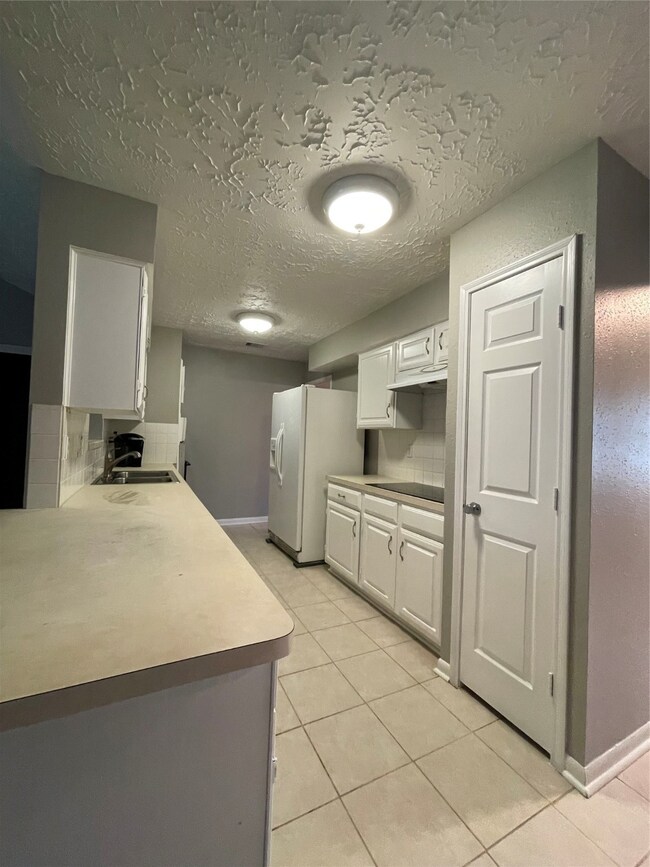 6723 Cloud Swept Ln, Houston, TX 77086 - photo 5