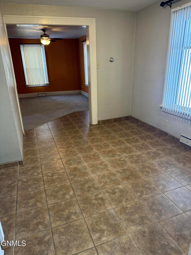 401 8th St NE, Jamestown, ND 58401 - photo 7