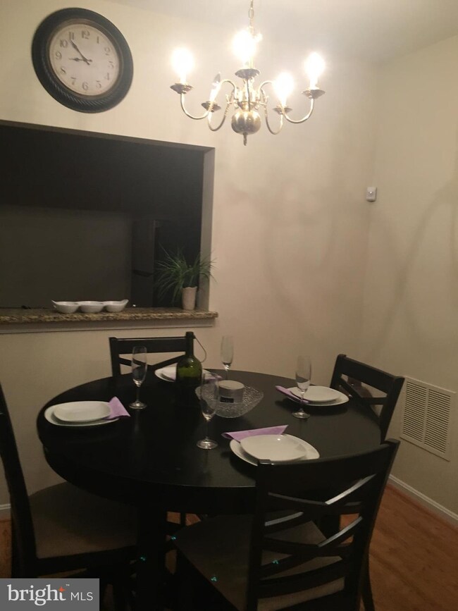 2011 Braley Point Ct unit 2011, Odenton, MD 21113 - photo 3