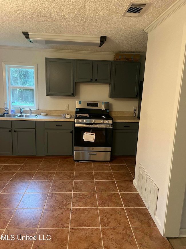 1406 Polk Ave, Pascagoula, MS 39567 - photo 5