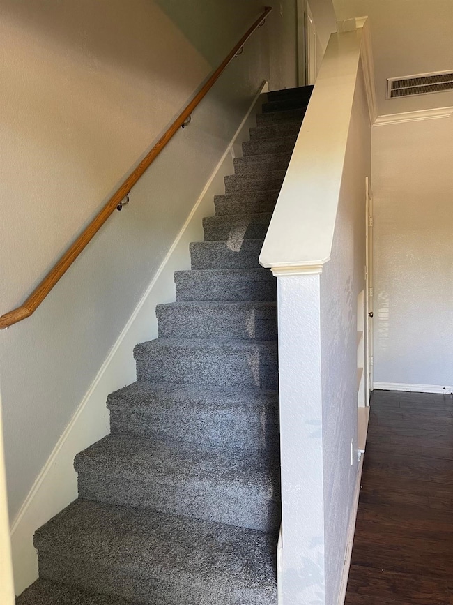 412 Central Park Dr unit C, Arlington, TX 76014 - photo 3