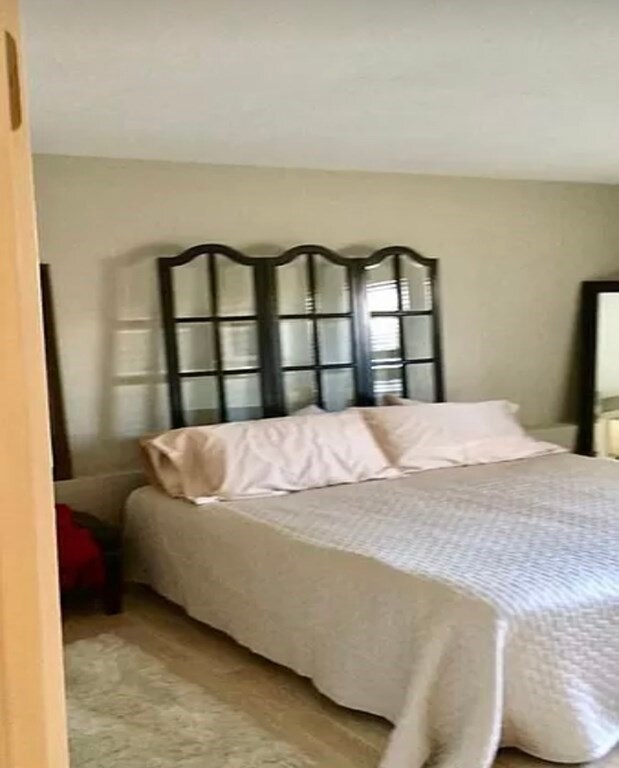 14 Hallmark Gardens unit 1, Burlington, MA 01803 - photo 6