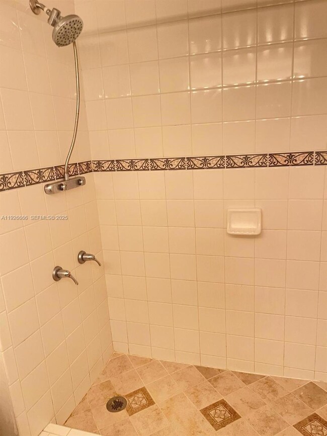 4270 NW 79th Ave unit 2D, Doral, FL 33166 - photo 7