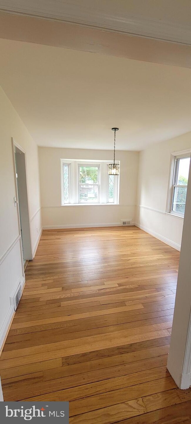 1565 Stonewood Rd, Baltimore, MD 21239 - photo 6