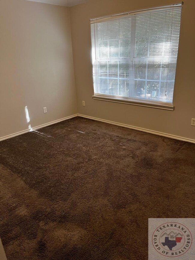 11 Green Oak Cir, Nash, TX 75569 - photo 5