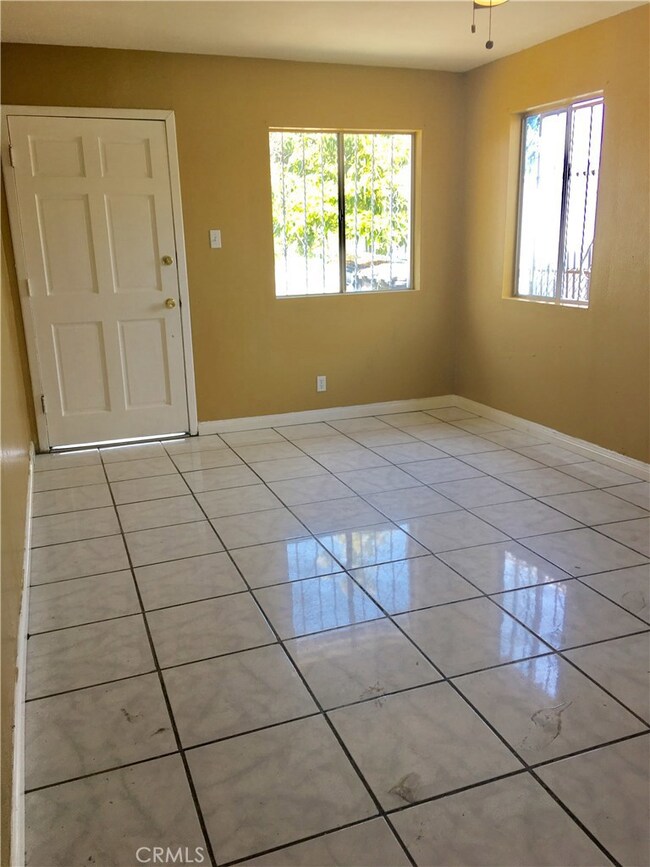 2310 E Stockwell St, Compton, CA 90222 - photo 3