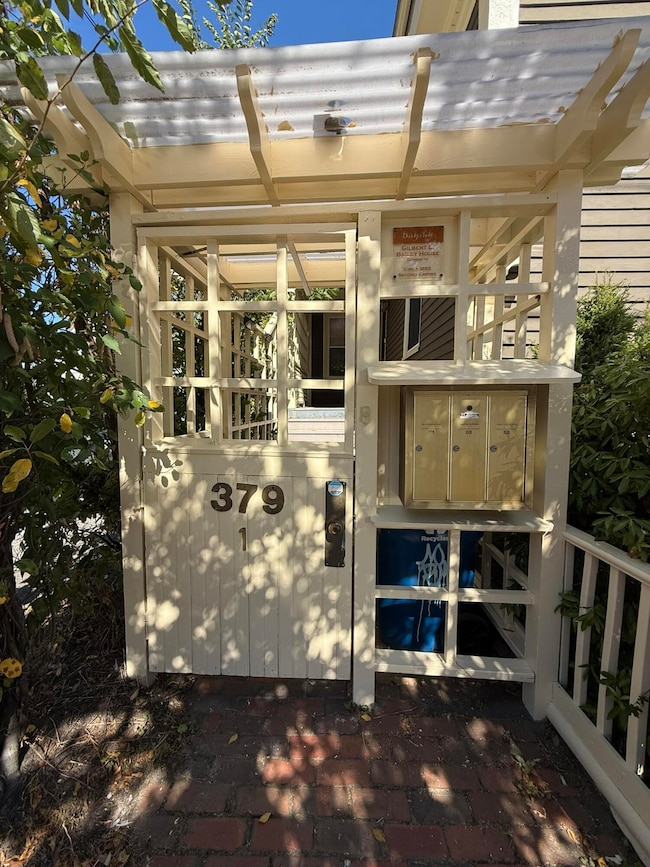 379 Cumberland Ave unit 3, Portland, ME 04101 - photo 3