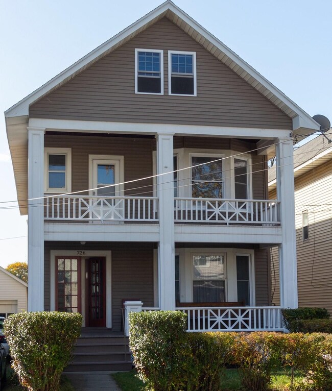 726 Myrtle Ave, Albany, NY 12208 - photo 2