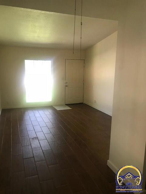 921 SW 31st St, Topeka, KS 66611 - photo 4