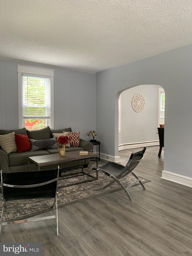 610 Hibberd Ave, Darby, PA 19023 - photo 4