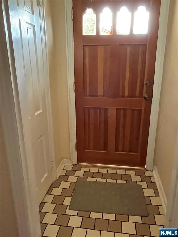 32 Greendale Rd, Clifton, NJ 07013 - photo 3