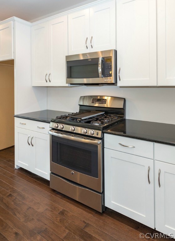 Photo of similar floorplan.