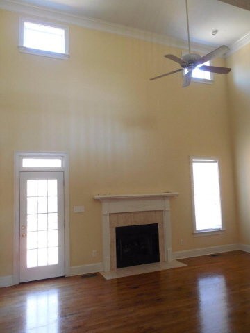 2-story ceiling