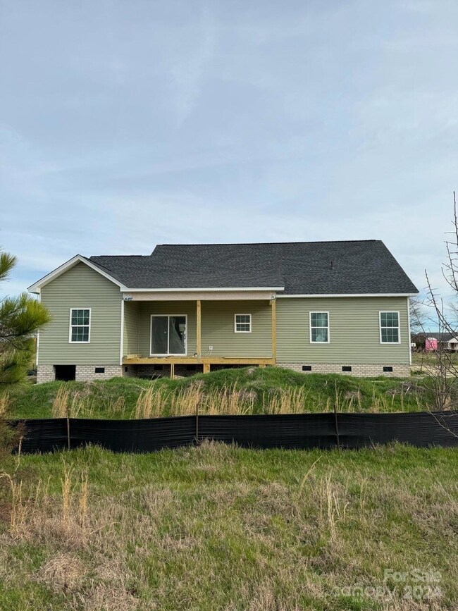 1294 Philbeck Rd unit 3, York, SC 29745 - photo 2