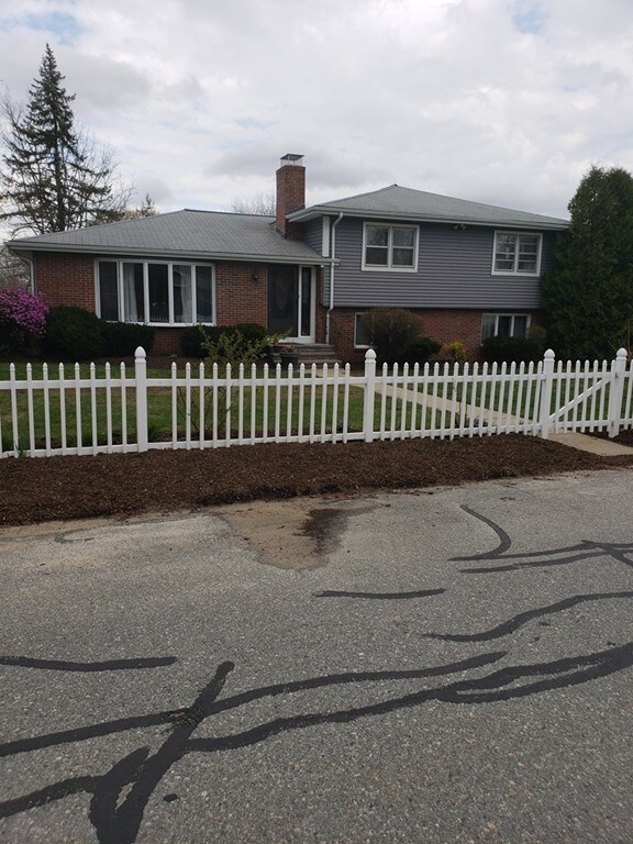 6 Mowry Rd, Greenville, RI 02828 - photo 2