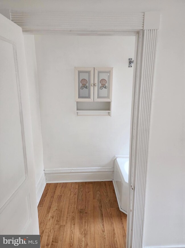 15 N Washington St unit 2, Berkeley Springs, WV 25411 - photo 3