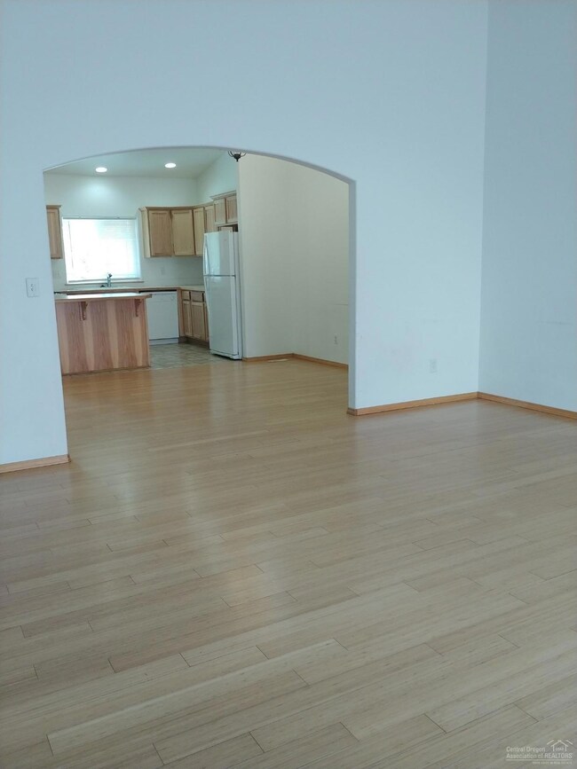 20514 Peak Ave, Bend, OR 97702 - photo 6