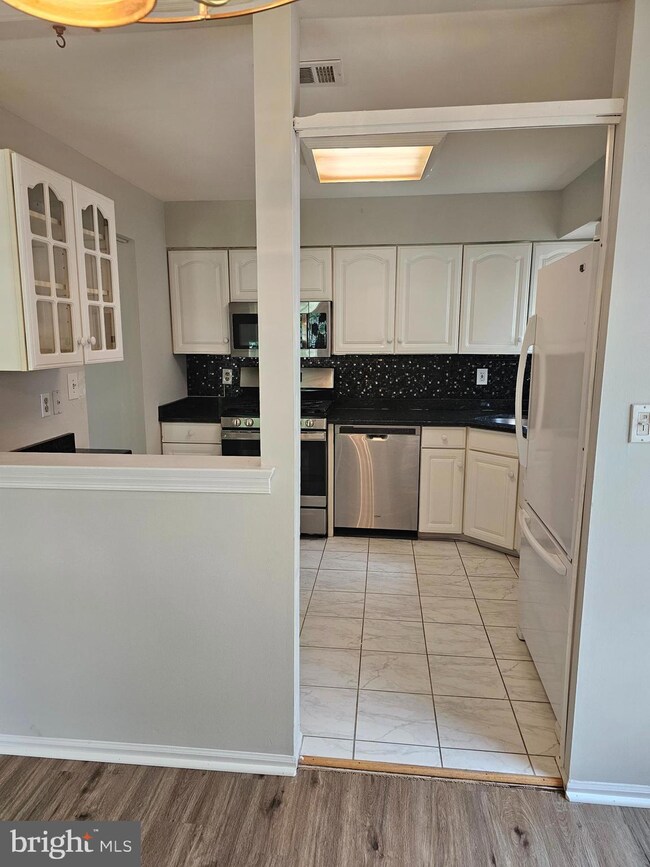 194 Wyndham Place, Trenton, NJ 08691 - photo 7