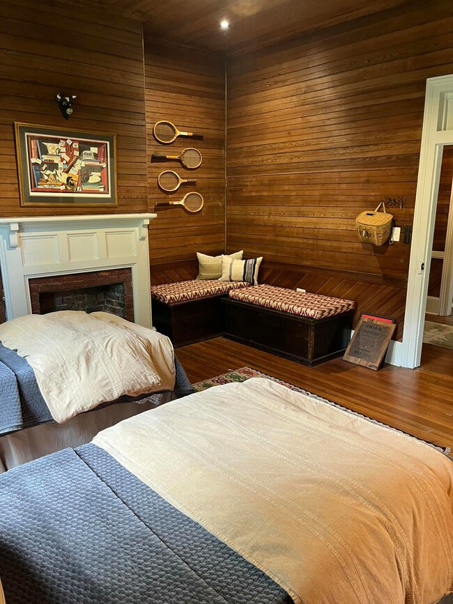4 Front Left Bedroom