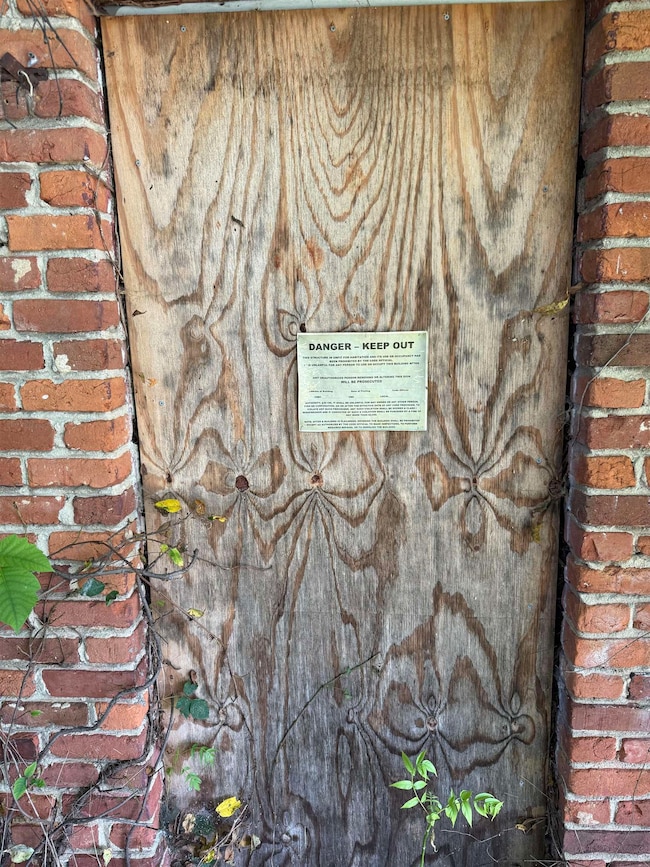 601 Orchard Rd, Pulaski, VA 24301 - photo 5