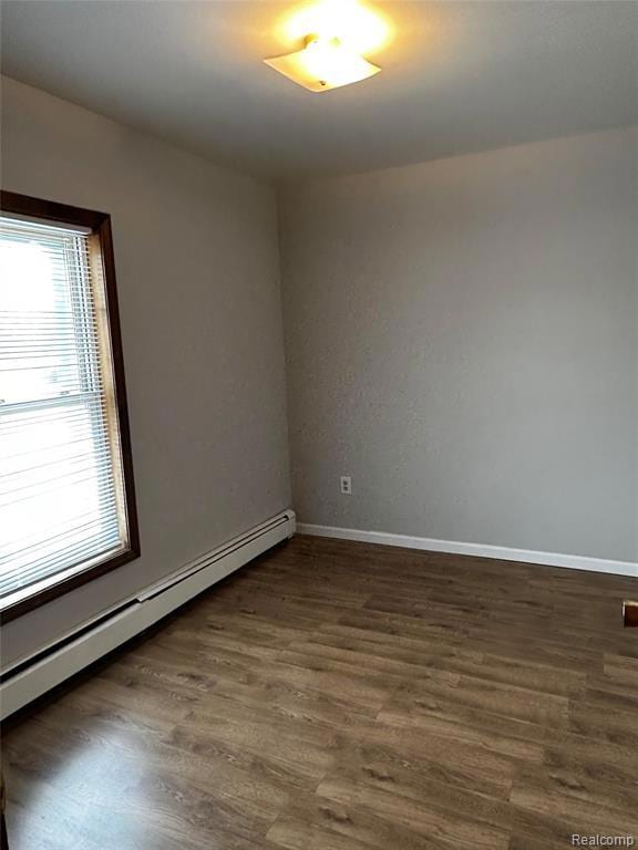 68250 Grand Trunk Unit 4 Ave, Richmond, MI 48062 - photo 3