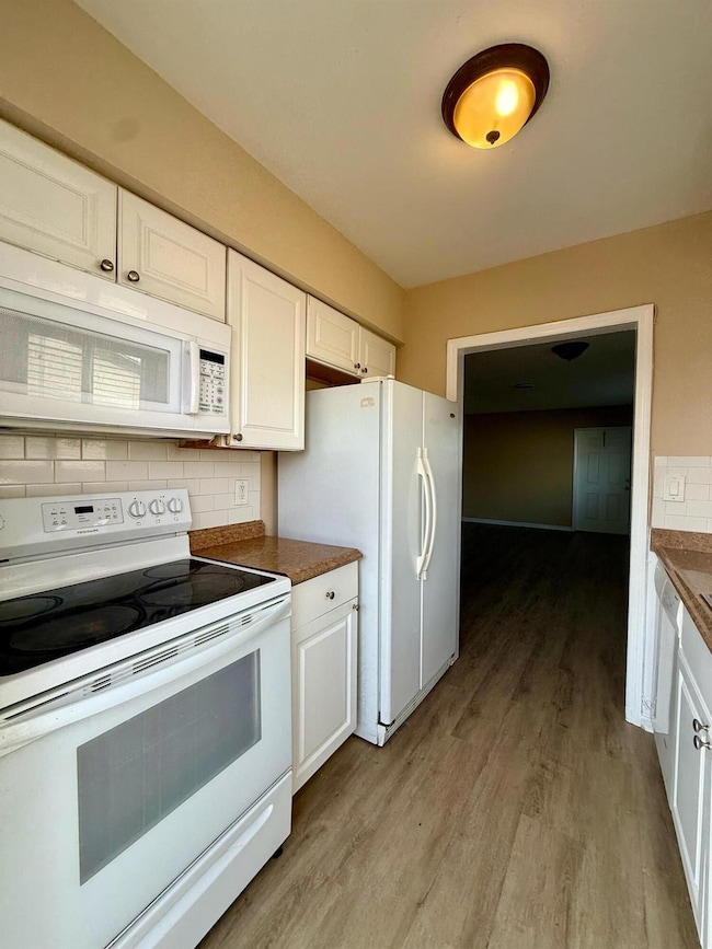 3221 NE 7th Ave unit D, Pompano Beach, FL 33064 - photo 4