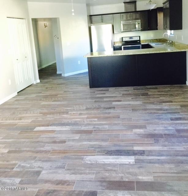 1108 E 10th St unit 1, Tucson, AZ 85719 - photo 3