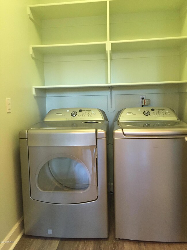 690 E Primrose Cir unit B, Palmer, AK 99645 - photo 3