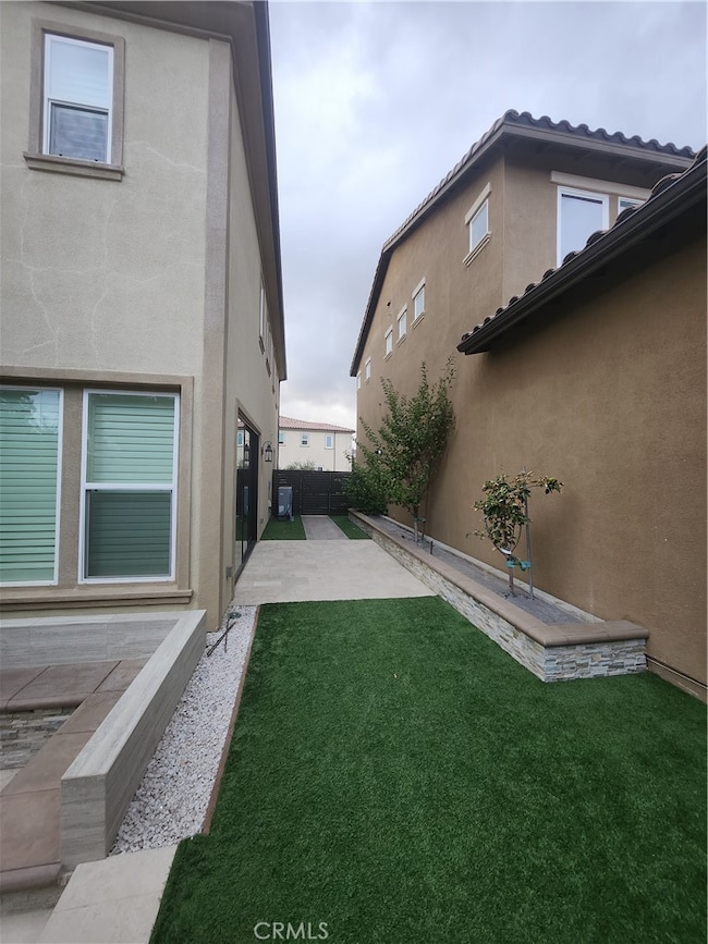 20717 Pine Cone Cir, Los Angeles, CA 91326 - photo 4