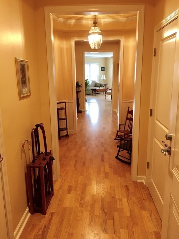 87 Clocktower Dr unit 204, Waltham, MA 02452 - photo 2