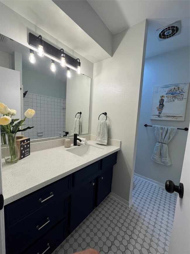 2313 Bernie Ave, Rosenberg, TX 77471 - photo 4