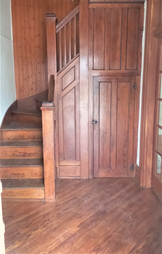 705 E Walnut St, Washington, IN 47501 - photo 2