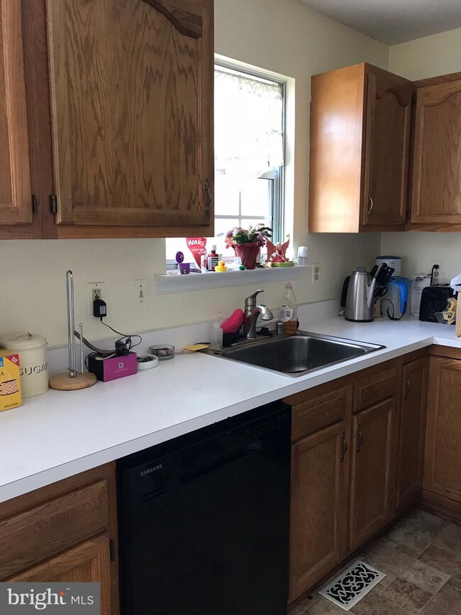 9360 Sea Oat Ct, North Beach, MD 20714 - photo 6