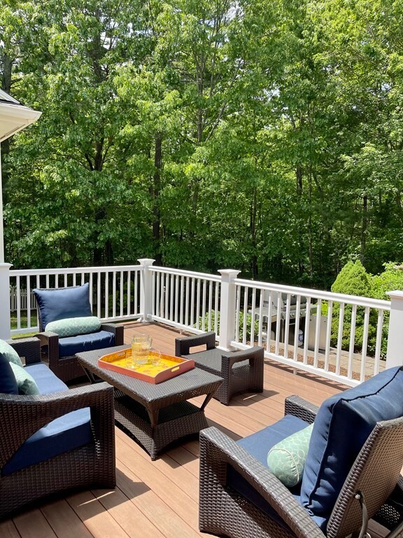 5 Bridlefield Ln, Medfield, MA 02052 - photo 5