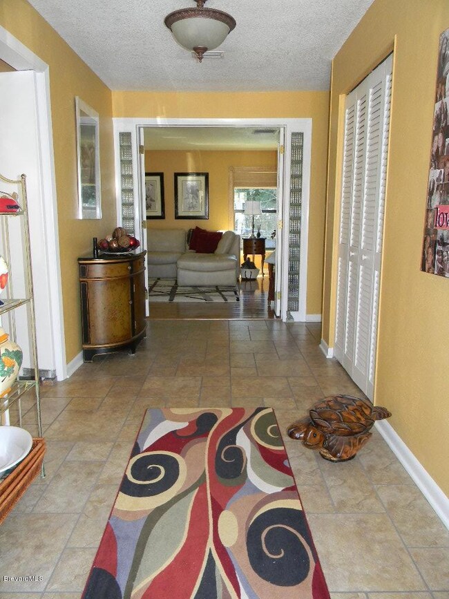 Entry hall/foyer