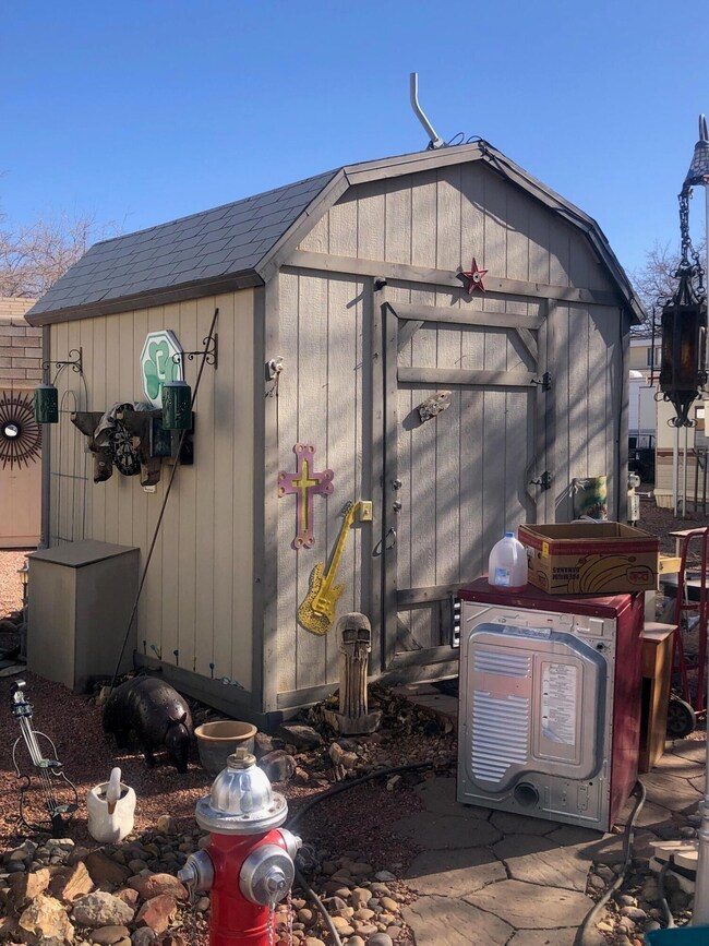 shed