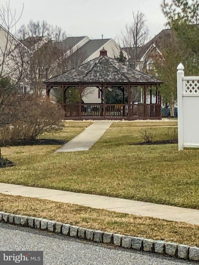 104 Pennsbury Ln, Woodbury, NJ 08096 - photo 2