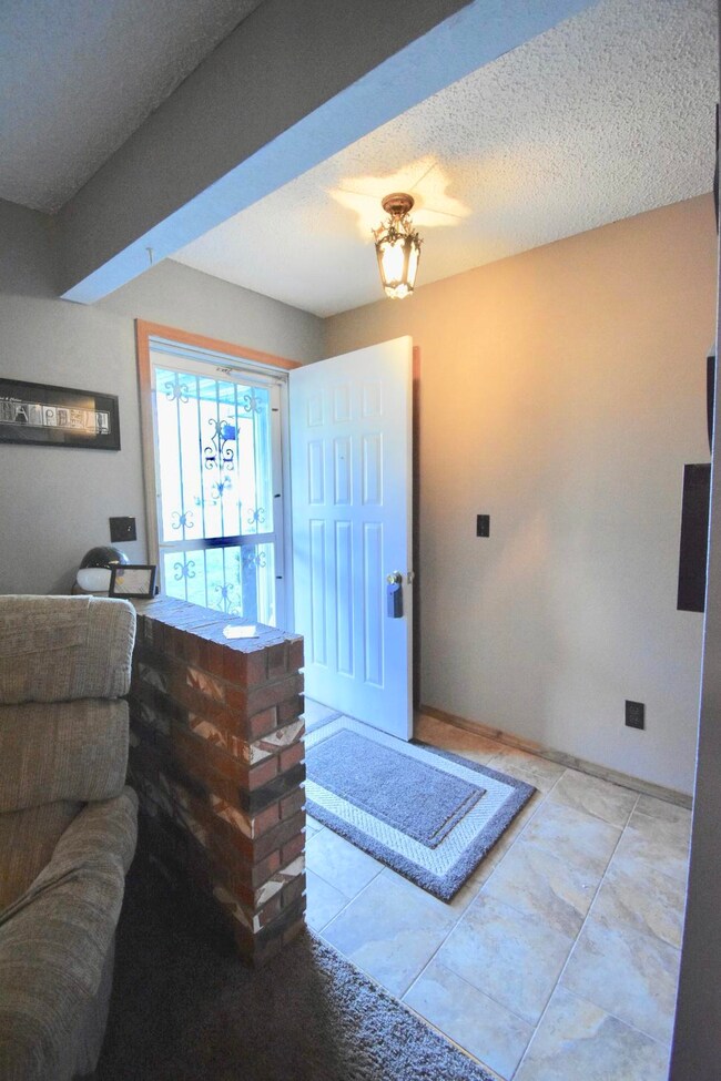 Entry way