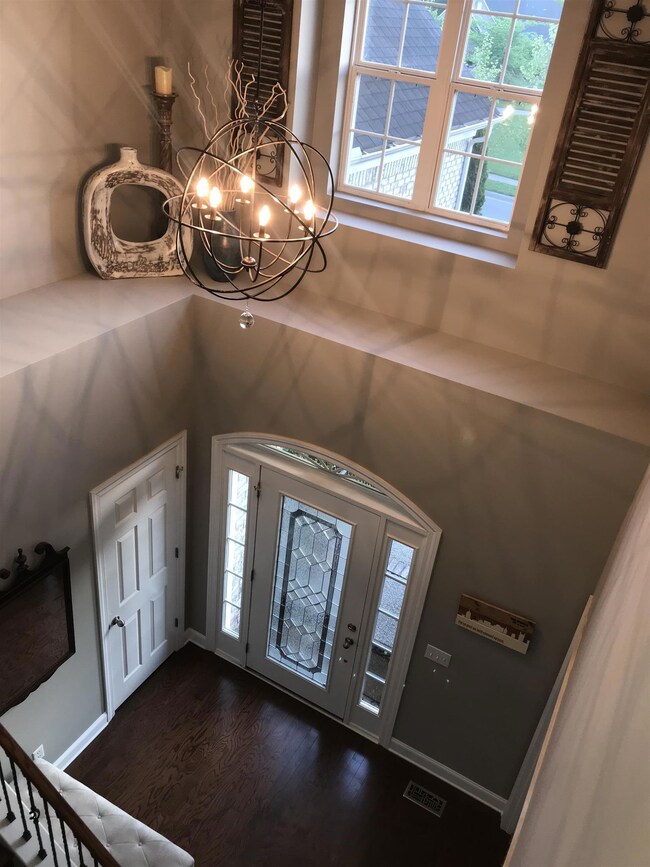 Vaulted entry foyer.