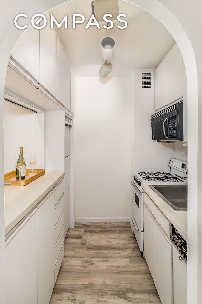 The Gaylord unit 6K, New York, NY 10022 - photo 6