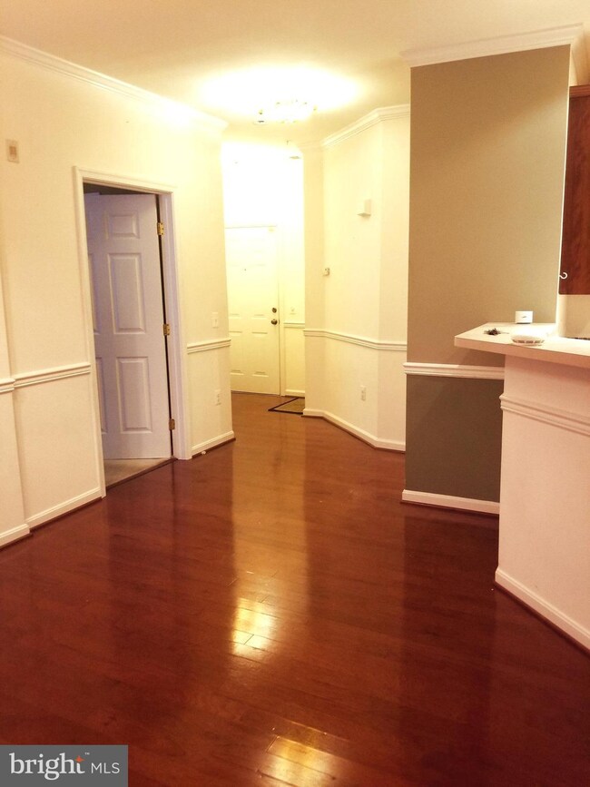 15620 Everglade Ln unit 202, Bowie, MD 20716 - photo 2