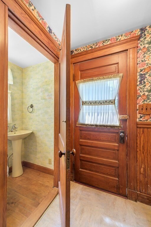 158 Aspen Rd, Swampscott, MA 01907 - photo 6