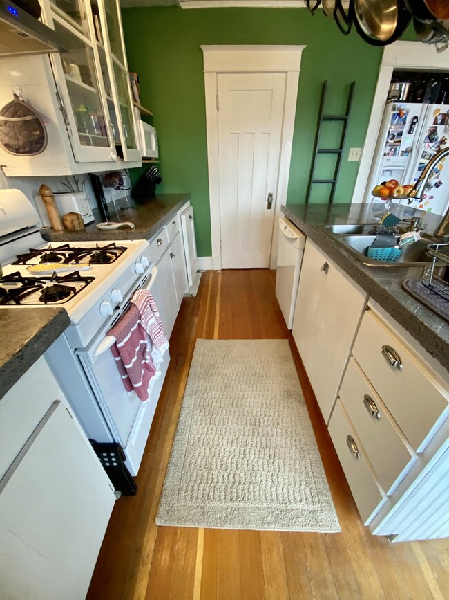 Kitchen-2